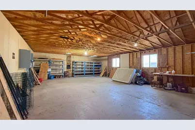 418 S 100 E, Wellington, UT 84542 - Photo 23