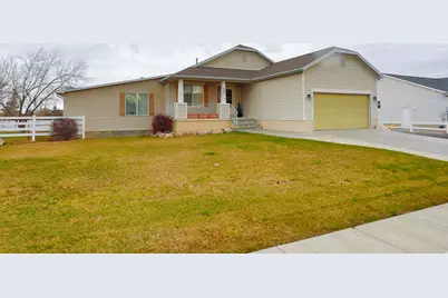 397 Triple Crown Way, Grantsville, UT 84029 - Photo 3