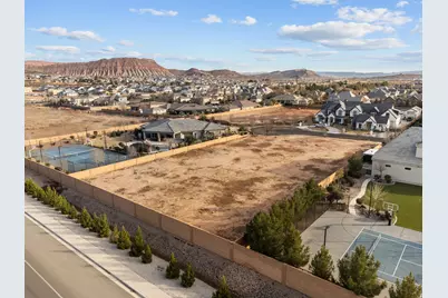 387 E Chateau Meadows Cir, Washington, UT 84780 - Photo 7