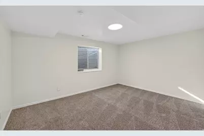 8983 S 3860 W, West Jordan, UT 84088 - Photo 31