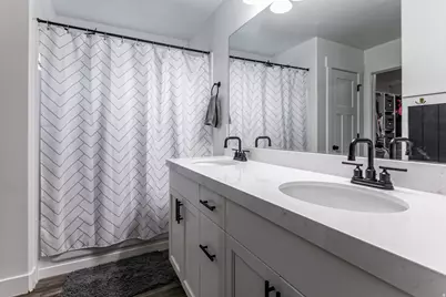 4819 E Breezy Patch Rd, Eagle Mountain, UT 84005 - Photo 21