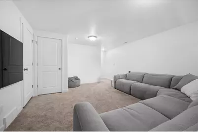 645 S Plum Creek Ln, Ogden, UT 84404 - Photo 21