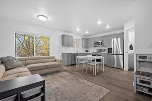 645 S Plum Creek Ln, Ogden, UT 84404 - Photo 5