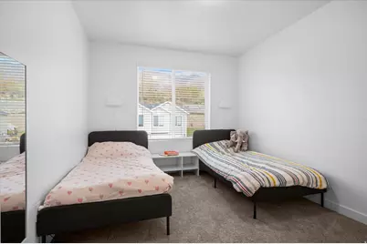 645 S Plum Creek Ln, Ogden, UT 84404 - Photo 15