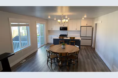 1901 Southpointe Ct, Logan, UT 84341 - Photo 9