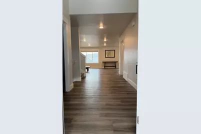 1901 Southpointe Ct, Logan, UT 84341 - Photo 3