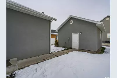1388 W North Paddock Dr S, Farmington, UT 84025 - Photo 3