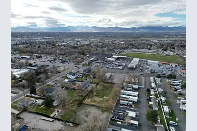 8475 S State St, Sandy, UT 84070 - Photo 13