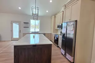 1205 W Grayhawk Loop, Roosevelt, UT 84066 - Photo 9