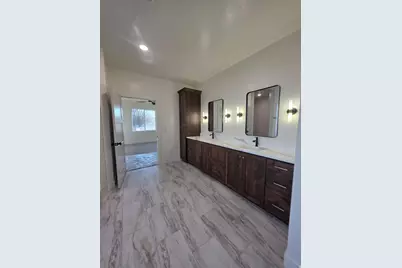 1205 W Grayhawk Loop, Roosevelt, UT 84066 - Photo 17