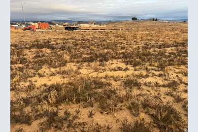 128 E 2000 S #17, Vernal, UT 84078 - Photo 3