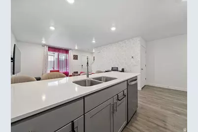 8468 W Meadow Bank Way S, Magna, UT 84044 - Photo 11