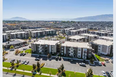 624 E 300 N #3, Vineyard, UT 84059 - Photo 3