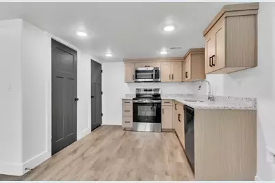 857 S 1300 #32 E, Spanish Fork, UT 84660 - Photo 17