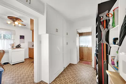 2618 S 300 E, Salt Lake City, UT 84115 - Photo 11