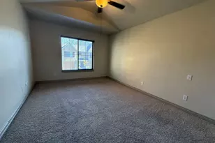 6768 S Sienna Park Ln E, Midvale, UT 84047 - Photo 9