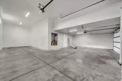 2433 N Locust St, Cedar City, UT 84720 - Photo 15