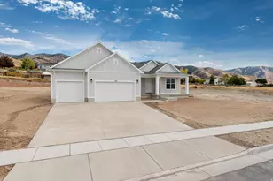 444 N 960 E, Hyde Park, UT 84318 - Photo 3