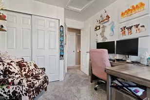 989 E Sandcrest Dr, Sandy, UT 84094 - Photo 17