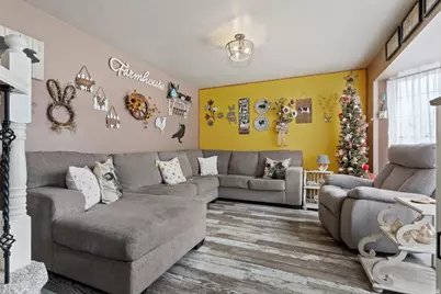 989 E Sandcrest Dr, Sandy, UT 84094 - Photo 3