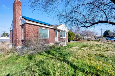 4370 W 5295 S, Kearns, UT 84118 - Photo 3