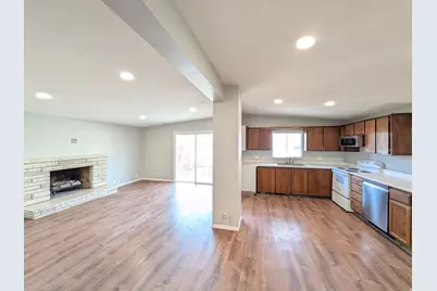 758 W 1000 S, Woods Cross, UT 84087 - Photo 3