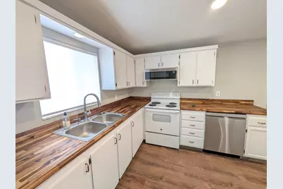 758 W 1000 S, Woods Cross, UT 84087 - Photo 3