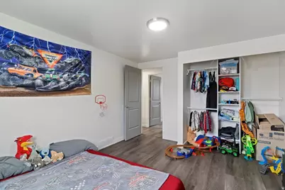 1211 N Mala W, Layton, UT 84041 - Photo 15