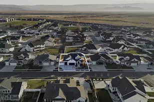 1919 W 850 S, Layton, UT 84041 - Photo 45