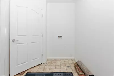 600 E 100 S, Hyde Park, UT 84318 - Photo 39