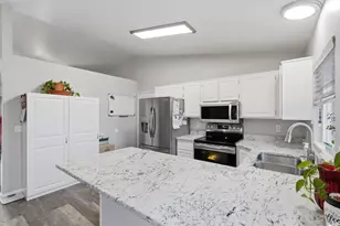 5778 S 4075 W, Roy, UT 84067 - Photo 7