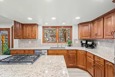 1225 E 5275 S, South Ogden, UT 84403 - Photo 15