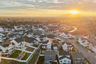 1379 E Petunia Ct, Layton, UT 84040 - Photo 5