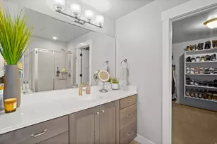 1379 E Petunia Ct, Layton, UT 84040 - Photo 17