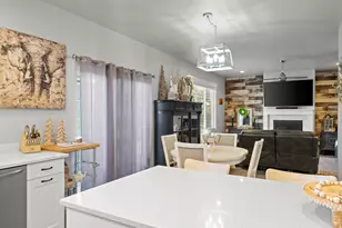 1379 E Petunia Ct, Layton, UT 84040 - Photo 13