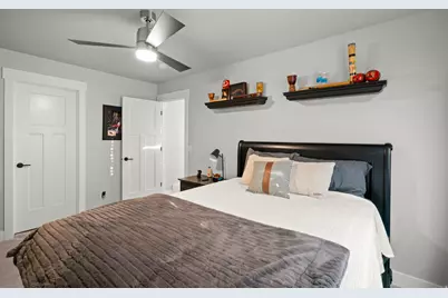 1379 E Petunia Ct, Layton, UT 84040 - Photo 23