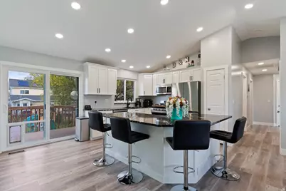 2162 N 2290 W, Clinton, UT 84015 - Photo 3