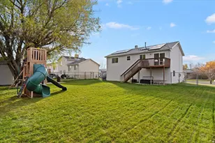 2162 N 2290 W, Clinton, UT 84015 - Photo 29
