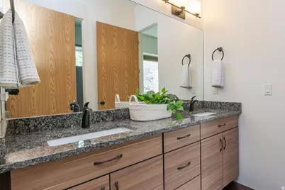 5001 E Fairways Dr, Eden, UT 84310 - Photo 37