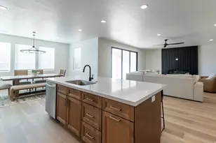 968 S Rattlesnake Ln E, Washington, UT 84780 - Photo 9