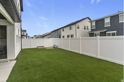 2975 S 2550 W, Syracuse, UT 84075 - Photo 27