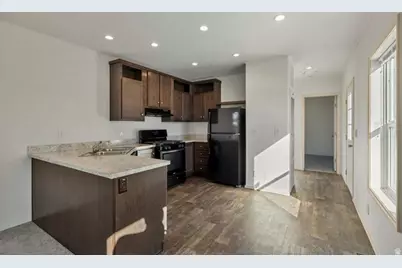 1500 N Angel St E #22, Layton, UT 84041 - Photo 5