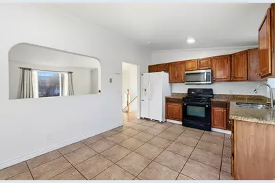 7991 S 3725 W, West Jordan, UT 84088 - Photo 13