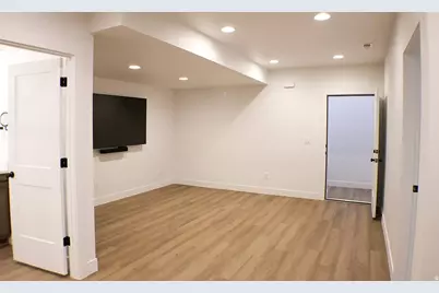 4590 N Oktoberfest Way, Eagle Mountain, UT 84005 - Photo 45