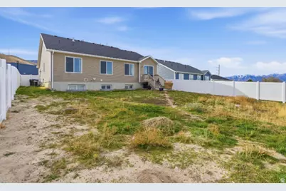 562 W 900 S, Tooele, UT 84074 - Photo 15