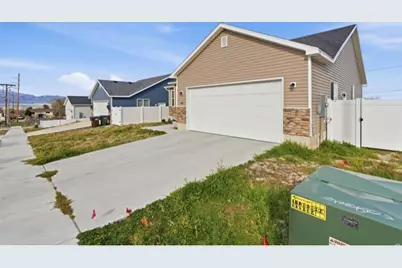 562 W 900 S, Tooele, UT 84074 - Photo 17
