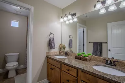 3348 W 200 N, Layton, UT 84041 - Photo 17