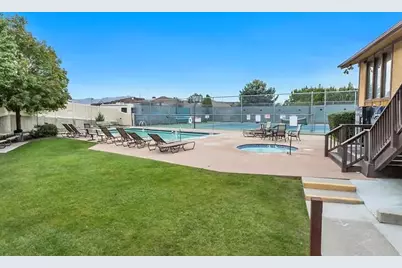 9144 S Jefferson Pl, Sandy, UT 84070 - Photo 27