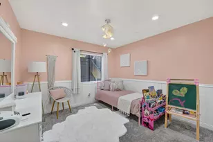 9144 S Jefferson Pl, Sandy, UT 84070 - Photo 15