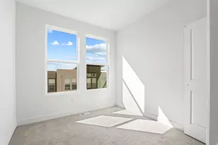 1843 W Burke Ln, Farmington, UT 84025 - Photo 13